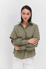 Жіноча сорочка-вишиванка хакі з геометричними візерунками