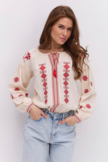 Світло-бежева вишиванка з червоним орнаментом