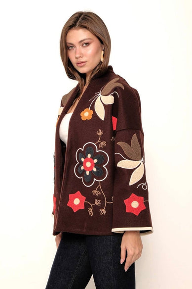 Жіночий подовжений жакет з вишивкою