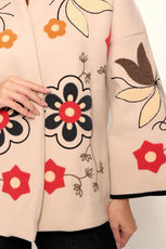 Жіночий подовжений жакет з вишивкою