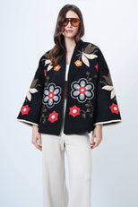 Жіночий подовжений жакет з вишивкою