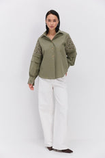 Жіноча сорочка-вишиванка хакі з геометричними візерунками