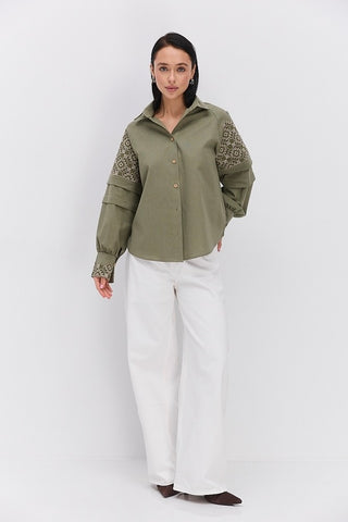 Жіноча сорочка-вишиванка хакі з геометричними візерунками