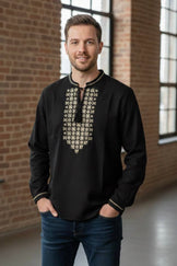 Чоловіча чорна вишиванка з золотою вишивкою