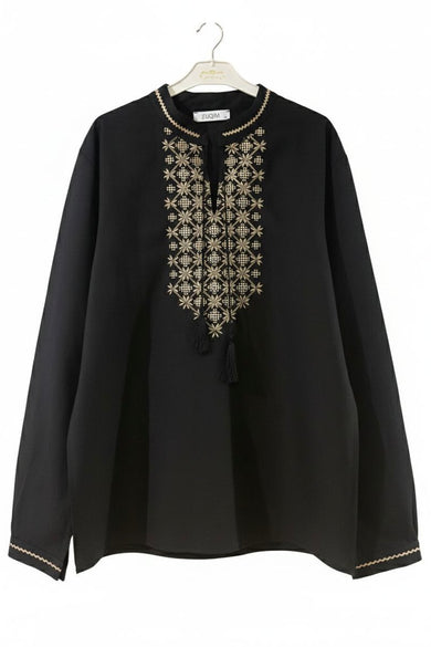 Чоловіча чорна вишиванка з золотою вишивкою
