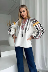 Жіноча вишиванка із зав'язками