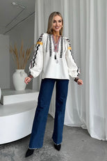 Жіноча вишиванка із зав'язками