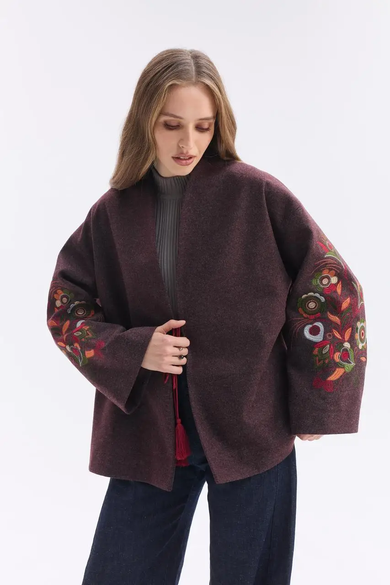 Пальто жіноче з орнаментом