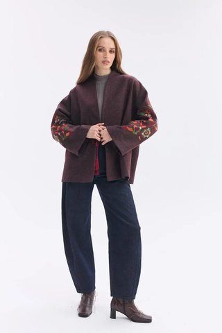 Пальто жіноче з орнаментом