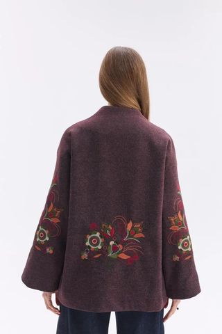 Пальто жіноче з орнаментом